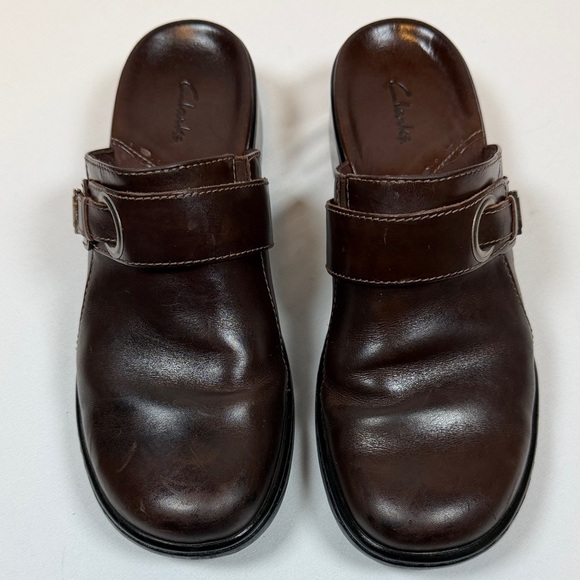 Women’s Clarks Dark Brown Leather Loafers Size 7.5M - Picture 2 of 9